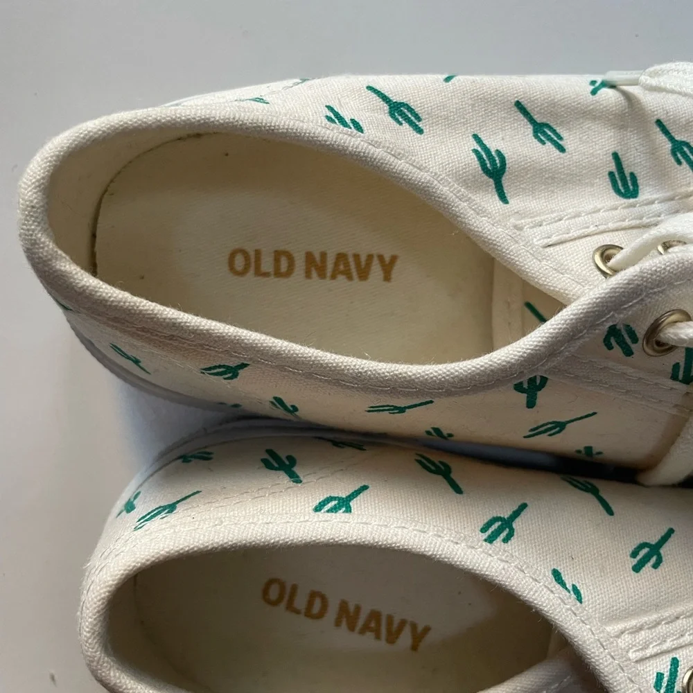 Cute White and Green Cactus Sneakers - Picture 3 of 3